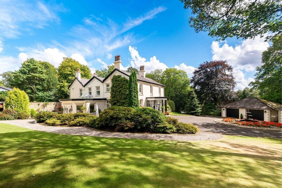 House in Bromley Cross, Bolton, England 2 - 16147471
