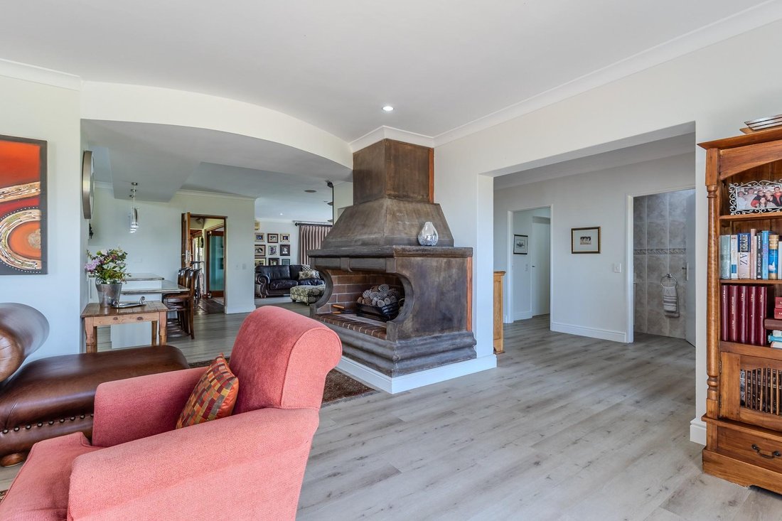 House in Vierlanden, East-Rural, Cape Town 5 - 16147404
