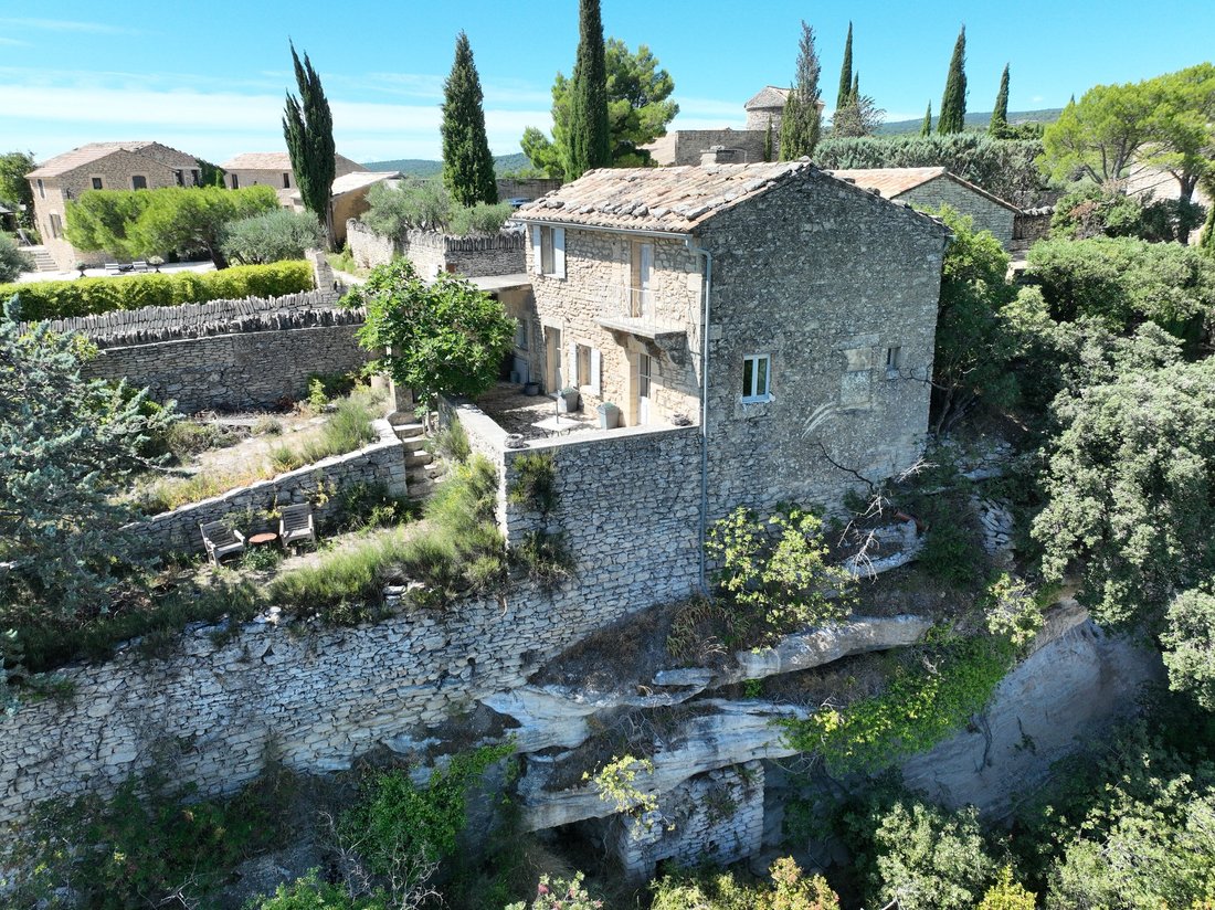 House in Gordes, Provence-Alpes-Côte d'Azur, France 5 - 16147979