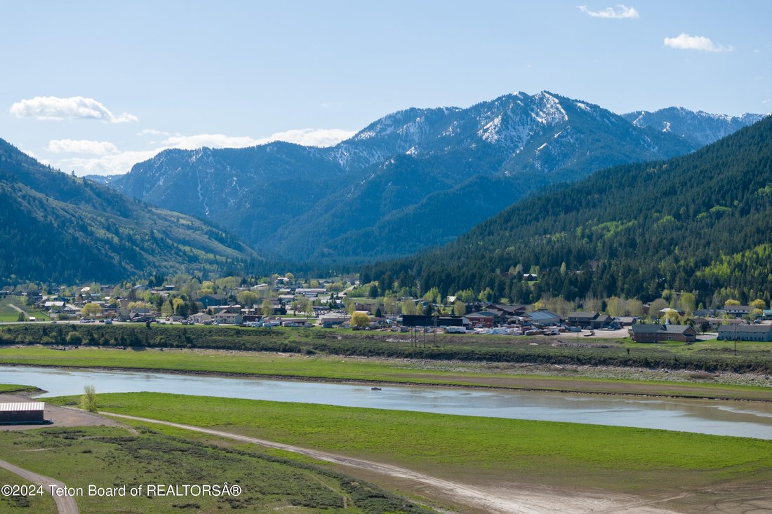 Land in Alpine, Wyoming, United States 5 - 16148130