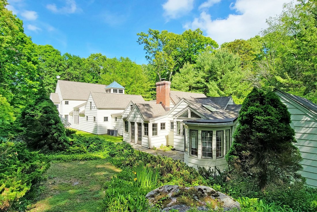 House in Ridgefield, Connecticut, United States 2 - 16146799