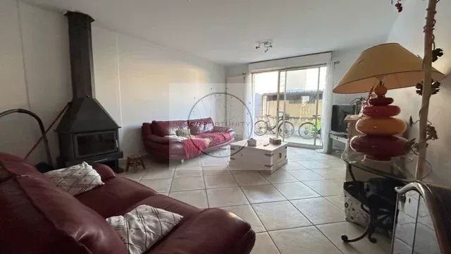House in Arrondissement of Bobigny, Ile-de-France, France 3 - 16146247