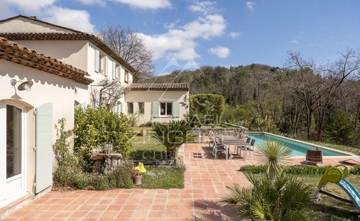Villa in Grasse, Provence-Alpes-Côte d'Azur, France 1