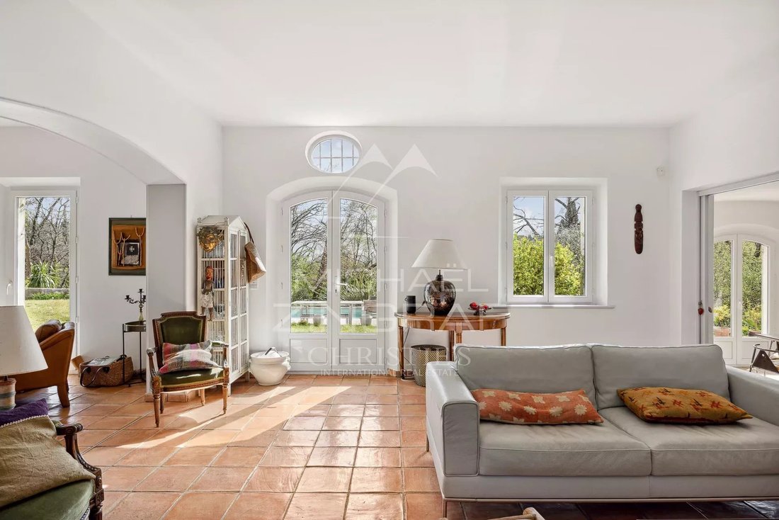 Villa in Grasse, Provence-Alpes-Côte d'Azur, France 3 - 12722118