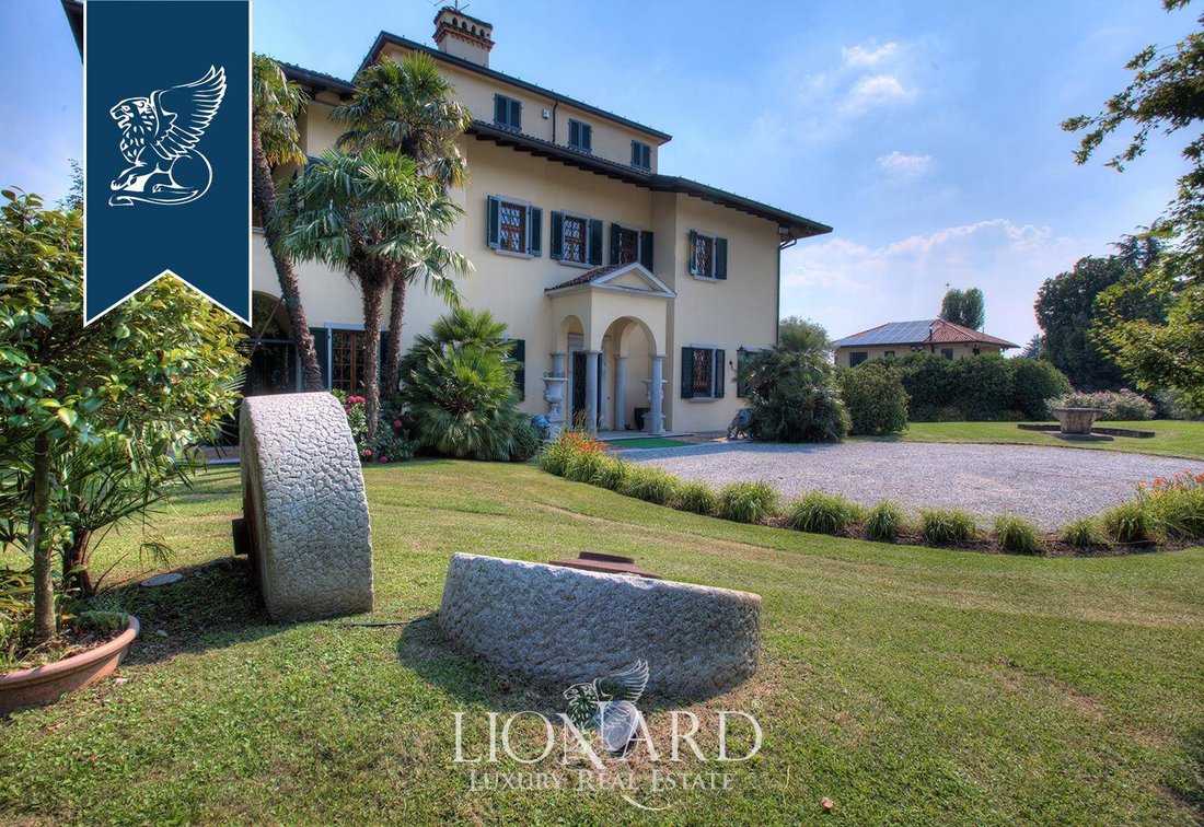 Villa in Arosio, Lombardy, Italy 3 - 16147647