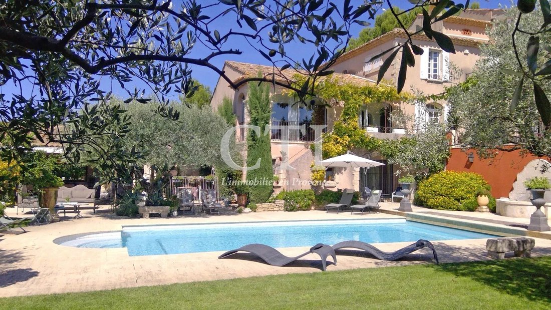 Estate in Saint-Quintin-sur-Sioule, Auvergne-Rhône-Alpes, France 3 - 15913716