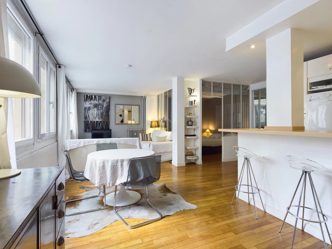 Apartment in Muette Nord, Paris 16e Arrondissement, Paris 1 - 16147315