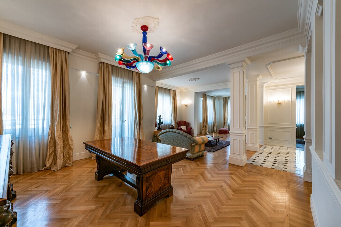 Apartamento en Porta Venezia - Repubblica, Milán, Italia 4 - 16146264