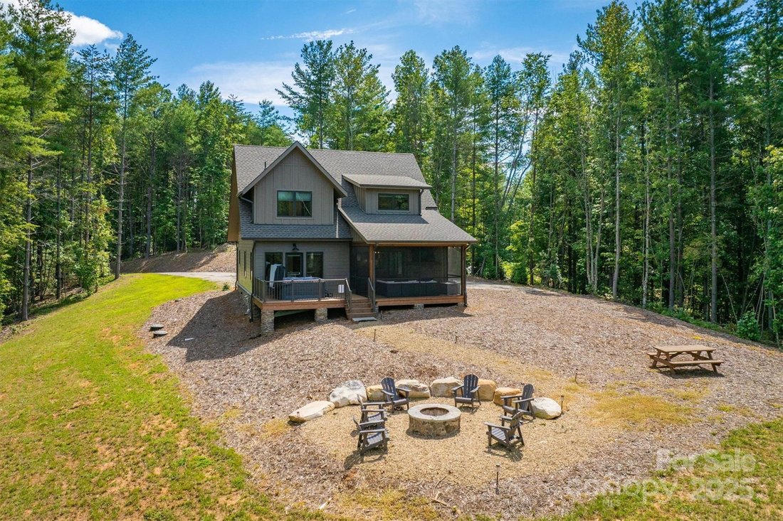 House in Nebo, North Carolina, United States 2 - 16148126