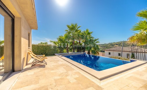 Villa in Ville-Les Saquedes-Le Bouillonnet, Sainte-Maxime, France 1