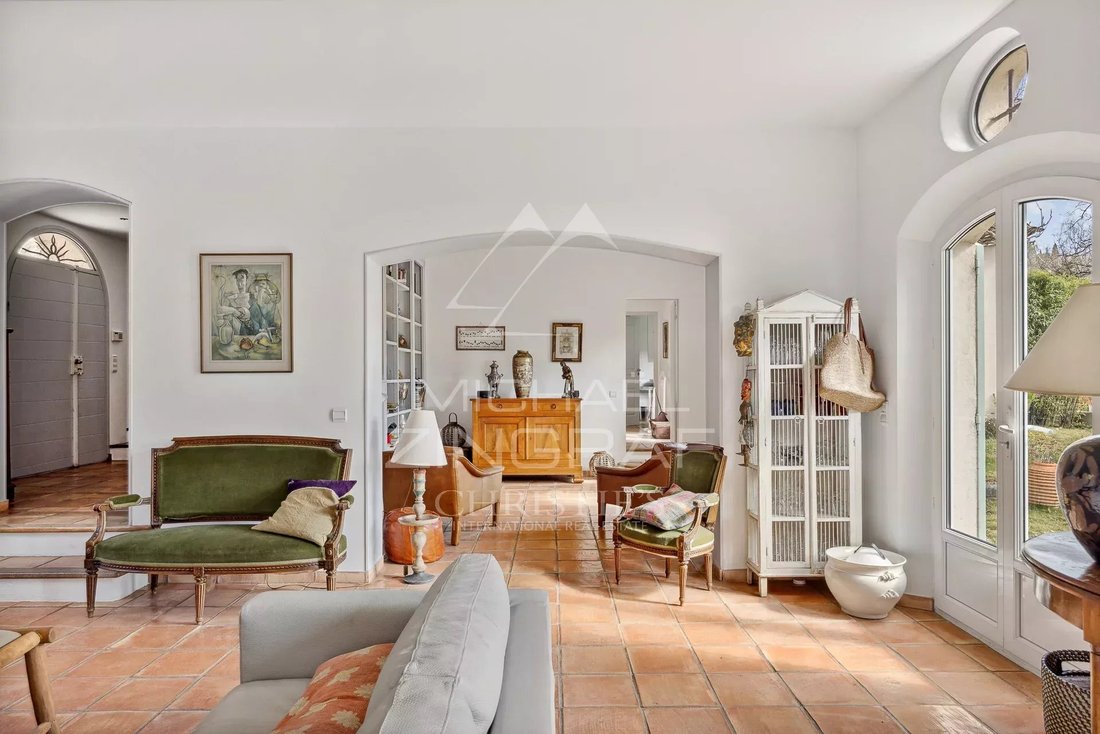 Villa in Grasse, Provence-Alpes-Côte d'Azur, France 4 - 12722118