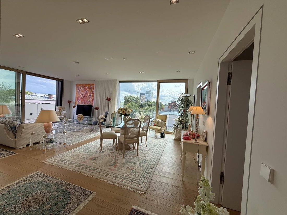 Apartment in Luxembourg, Luxembourg District, Luxembourg 3 - 15624071
