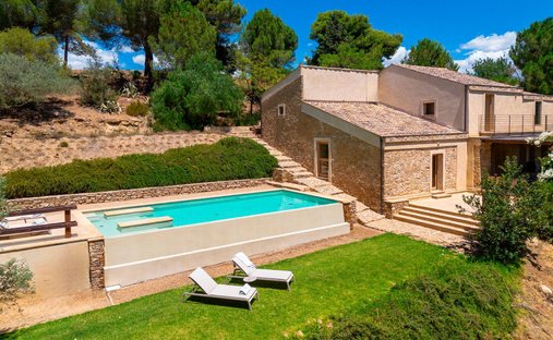 Haus in Caltagirone, Sizilien, Italien 1