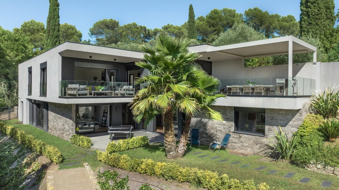 House in Mougins, Provence-Alpes-Côte d'Azur, France 3 - 16145881