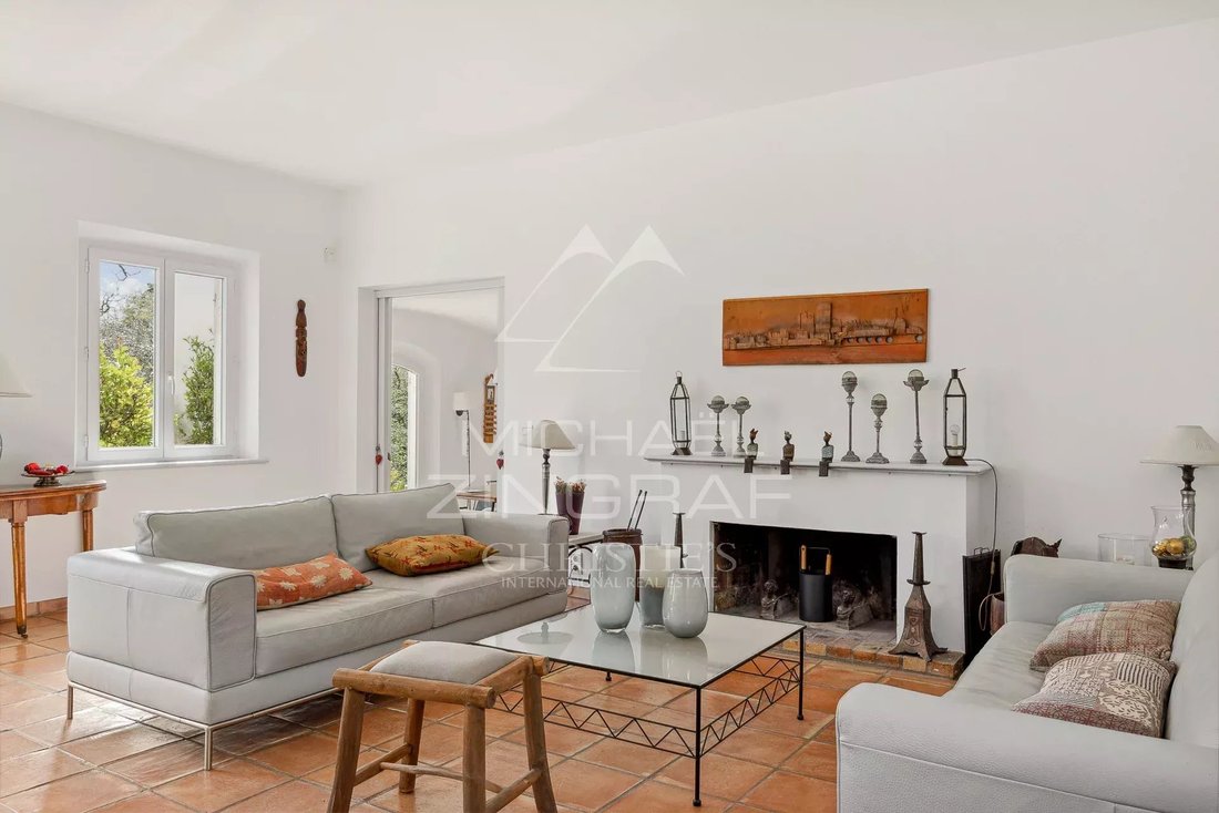 Villa in Grasse, Provence-Alpes-Côte d'Azur, France 5 - 12722118