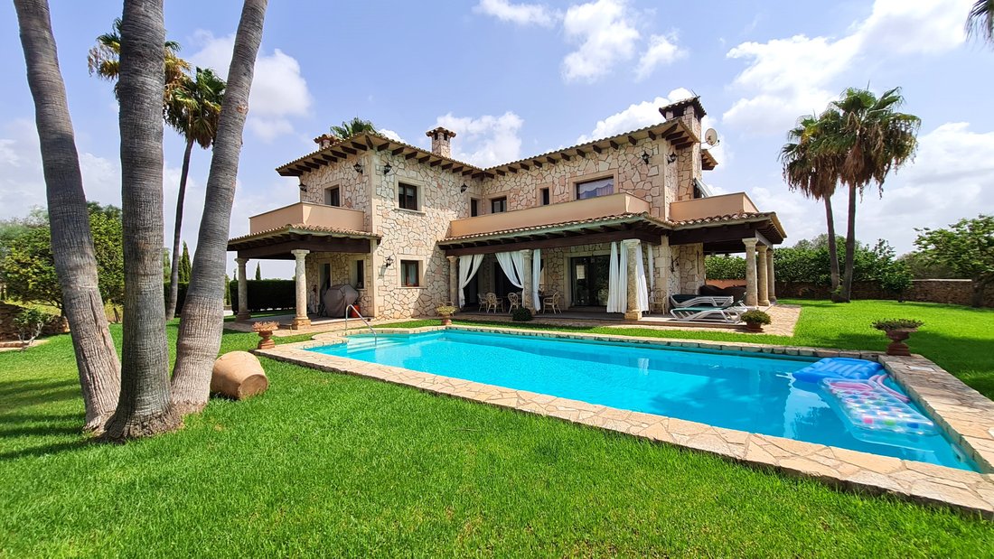 Finca in Llucmajor, Balearic Islands, Spain 1 - 16147430