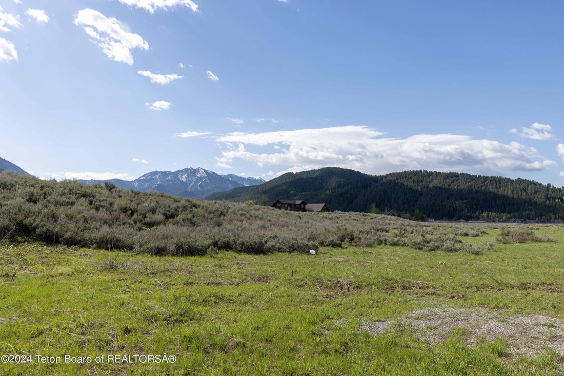 Land in Alpine, Wyoming, United States 4 - 16148130