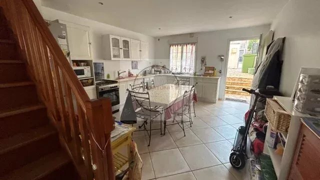 House in Arrondissement of Bobigny, Ile-de-France, France 5 - 16146247