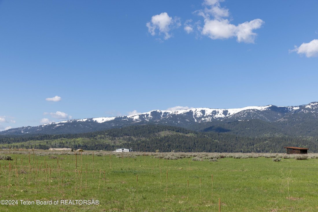 Land in Alpine, Wyoming, United States 3 - 16148130