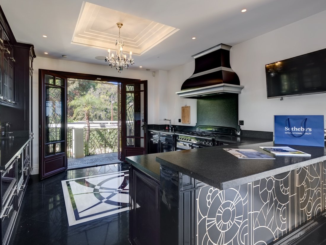 House in La Maure-Super Cannes, Vallauris, France 4 - 16147989