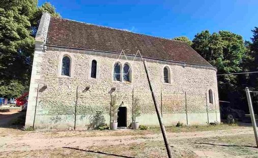 Spacious Property With Separate Guest Lodgings In Wooded Park Of 19 Acres, 15 Km From Blois.