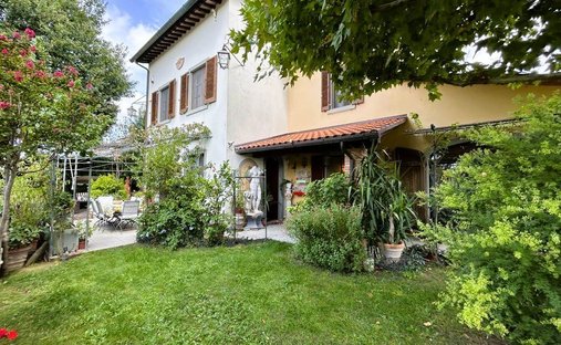 House in Castiglion Fiorentino, Tuscany, Italy 1