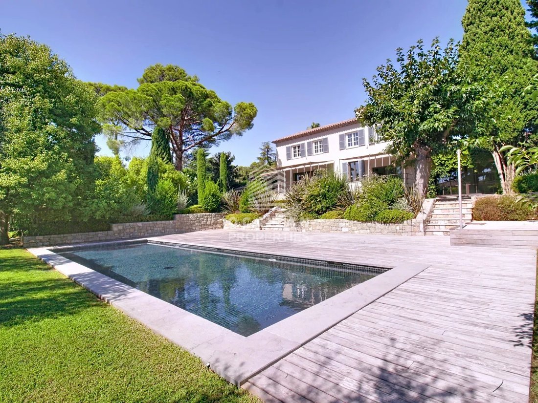 Villa in Mougins, Provence-Alpes-Côte d'Azur, France 1 - 16145956