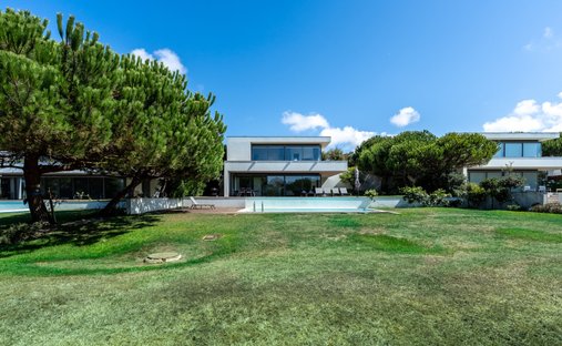 House in Santa Maria, Sao Pedro e Sobral da Lagoa, Leiria District, Portugal 1