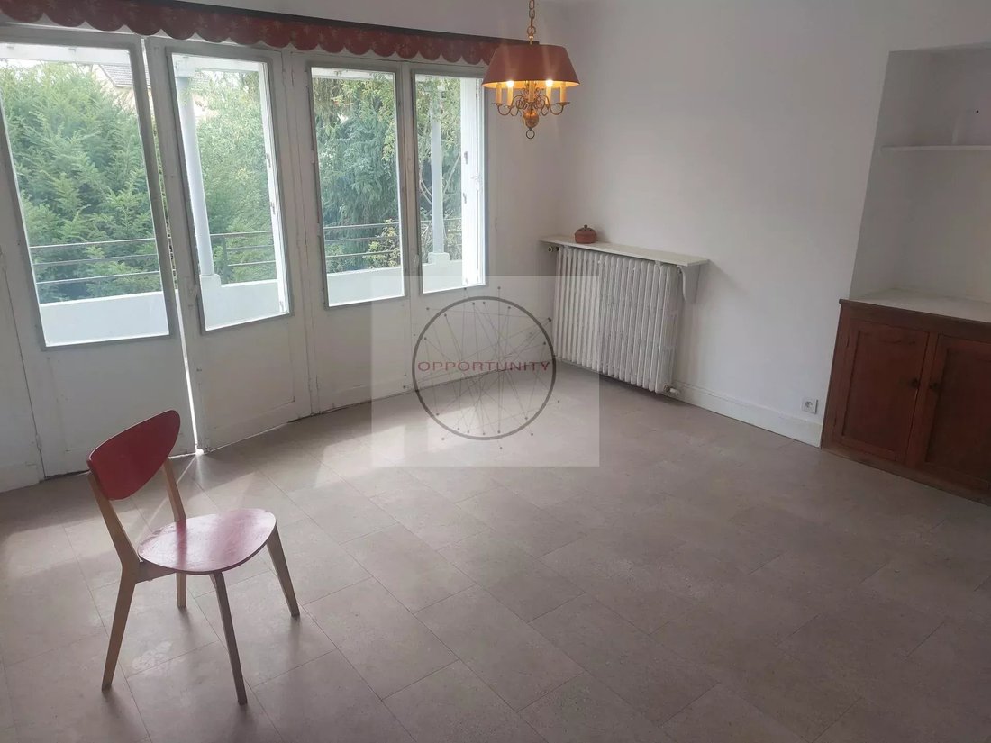 House in Arrondissement of Bobigny, Ile-de-France, France 1 - 16071859