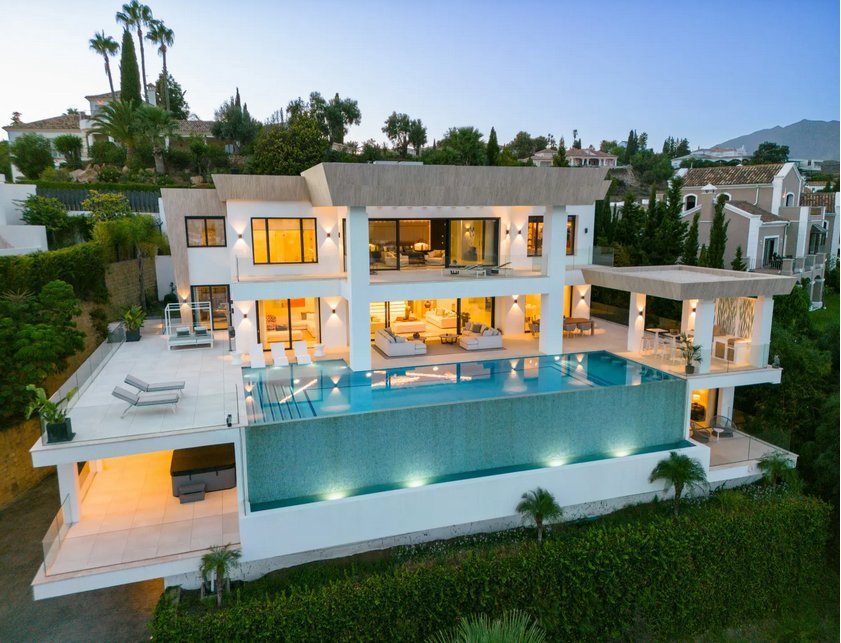 Villa in Estepona, Andalusia, Spain 1 - 16148701