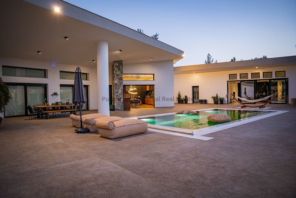 Bungalow in Louvaras, Limassol, Cyprus 1 - 16148893