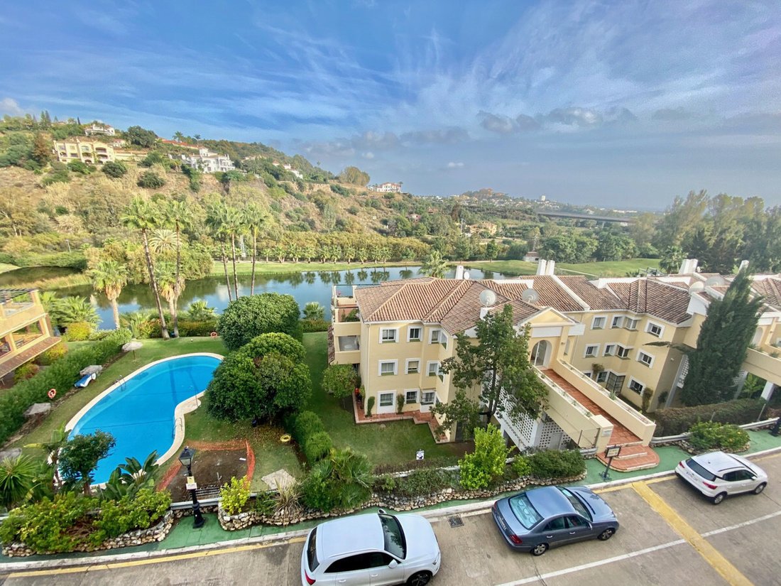 Penthouse in La Quinta, Benahavis, Andalusia 1 - 16148941