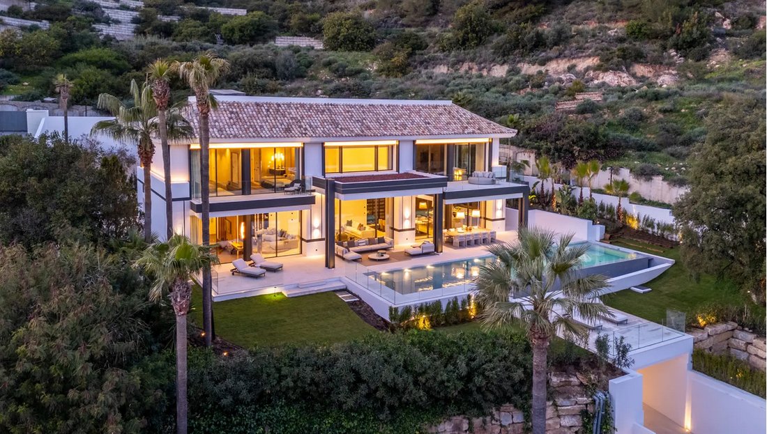 Villa in Sierra Blanca, Marbella, Spain 1 - 16148793