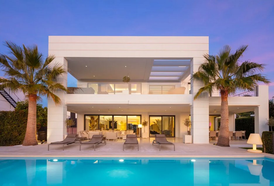 Villa in Nueva Andalucia, Marbella, Spain 1 - 16148841