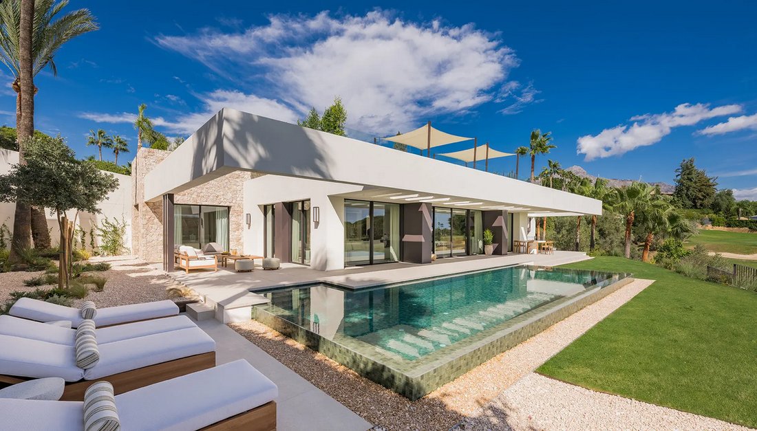 Villa in Nueva Andalucia, Marbella, Spain 2 - 16148820
