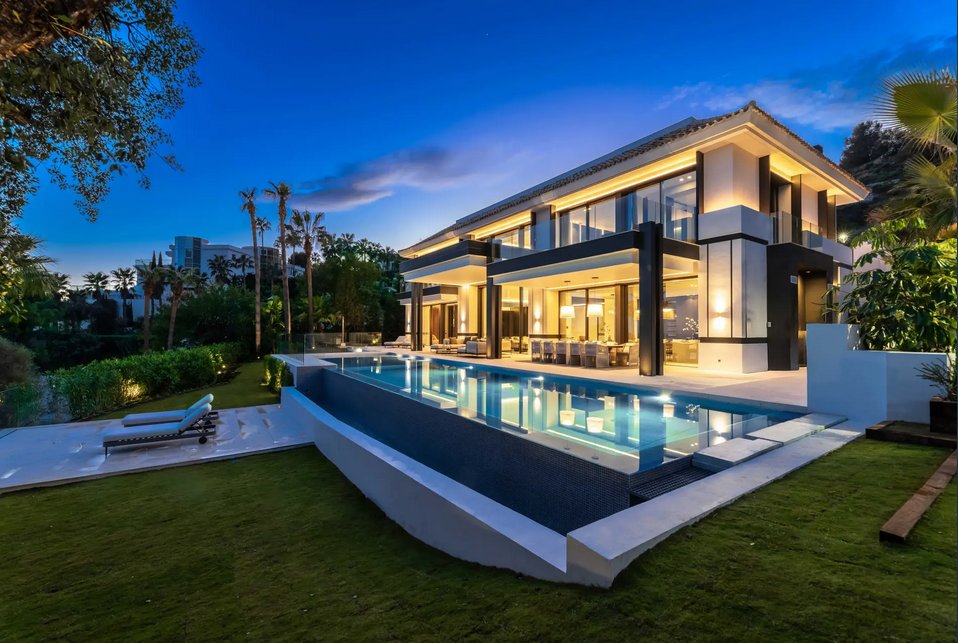 Villa in Sierra Blanca, Marbella, Spain 2 - 16148793