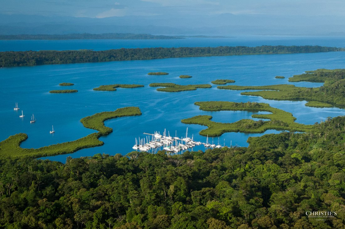 Isla Colon, Costa Rica 1 - 16149278
