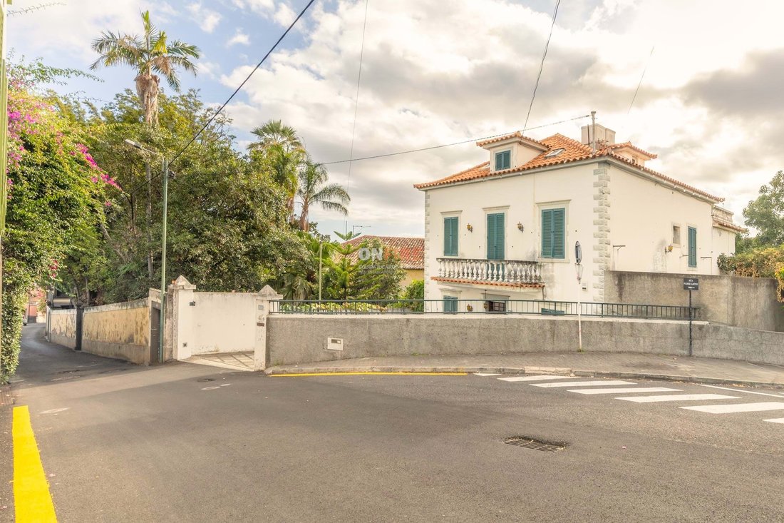 Villa in Santa Luzia, Madeira, Portugal 1 - 16089751