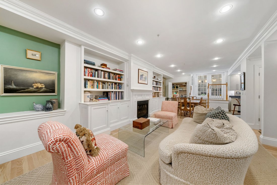 Condo in Boston, Massachusetts, United States 2 - 16150181
