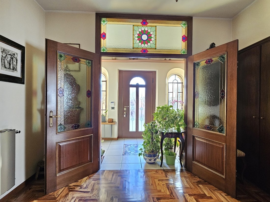 House in Center, Treviglio, Lombardy 2 - 15743212