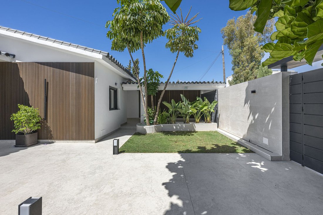 Villa in Estepona, Andalusia, Spain 3 - 16150551