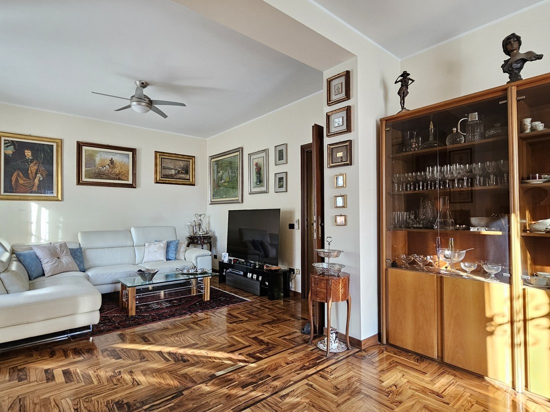 House in Center, Treviglio, Lombardy 3 - 15743212