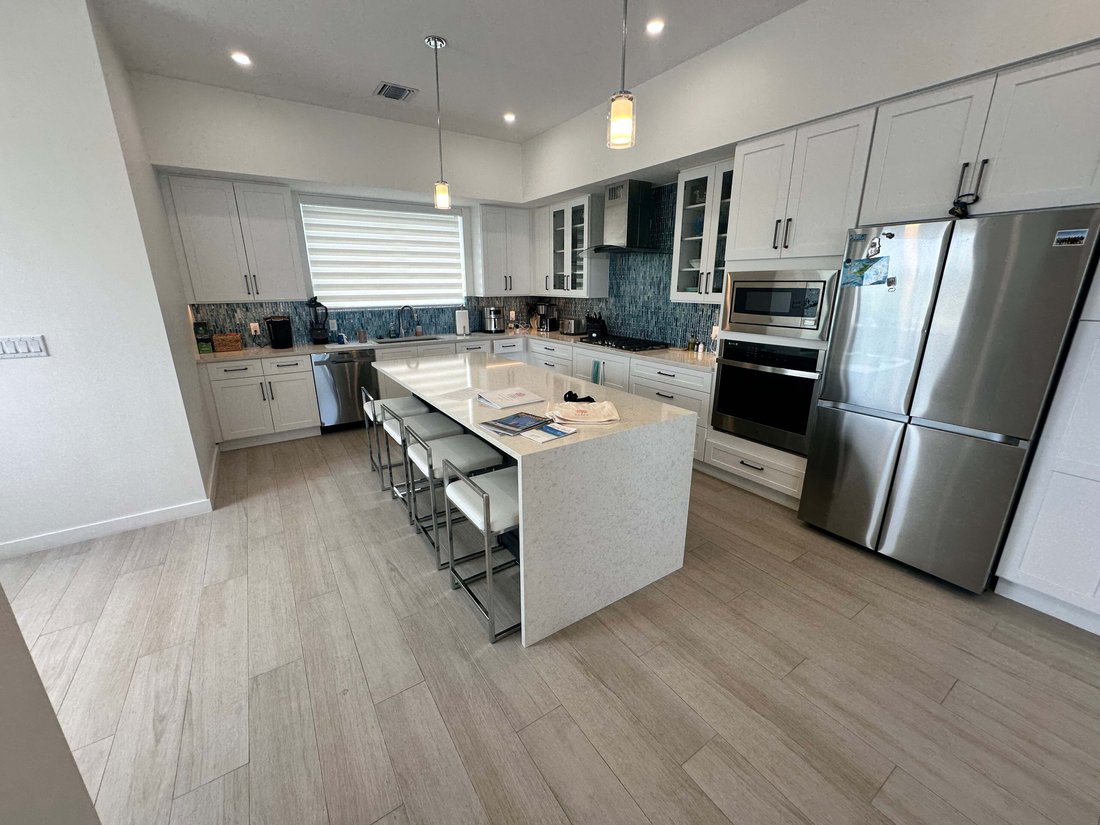 House in Savannah, Bodden Town, Cayman Islands 3 - 16150435