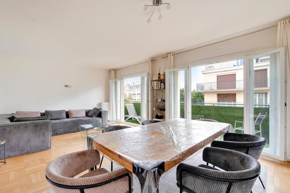 Apartment in Saint-Mande, Ile-de-France, France 3 - 16150670