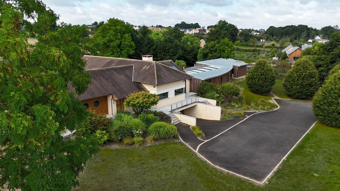 Villa in Juigne-sur-Sarthe, Pays de la Loire, France 2 - 16150825