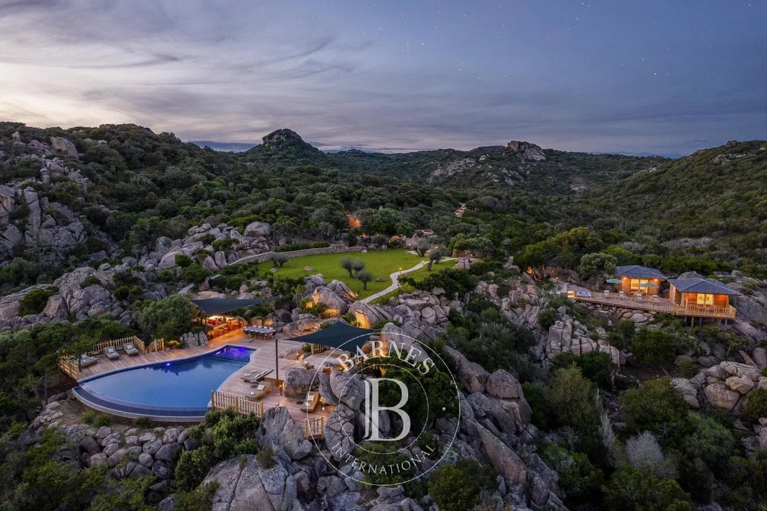 Villa in Bonifacio / Bunifaziu, Corsica, France 1 - 16150874