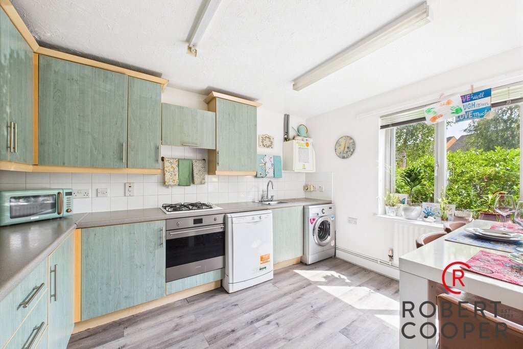 House in West End, Ealing, England 1 - 16150501