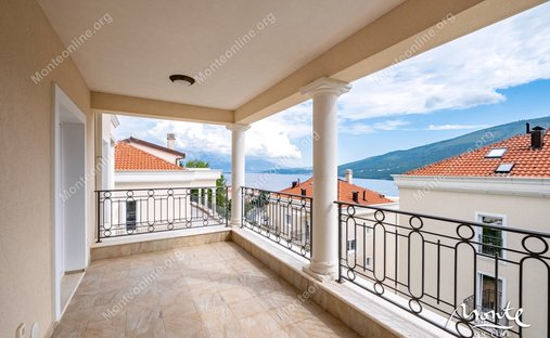 Apartment in Đenovići, Herceg Novi Municipality, Montenegro 1