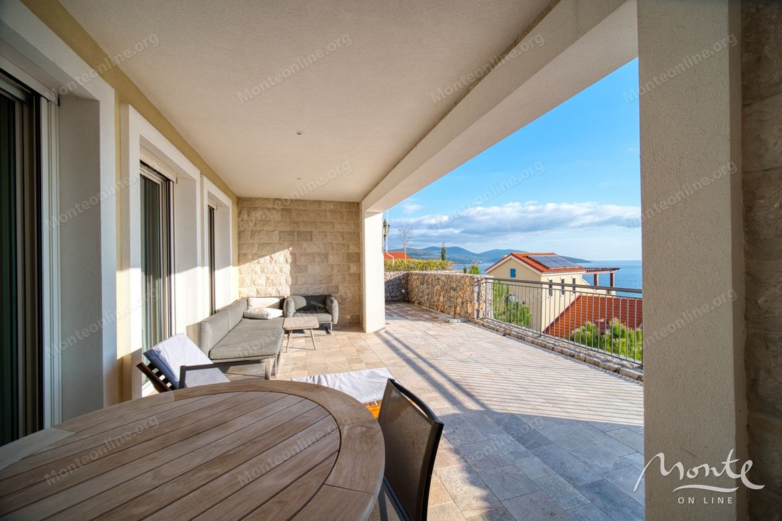 Apartment in Milovići, Tivat Municipality, Montenegro 3 - 16153830