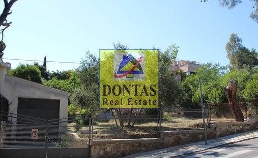 Land in Penteli, Attika, Griechenland 1